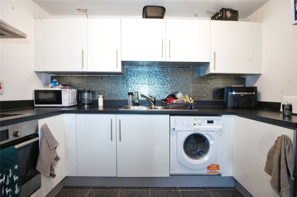 Property photo 3 of 17 Open Plan Kitchen