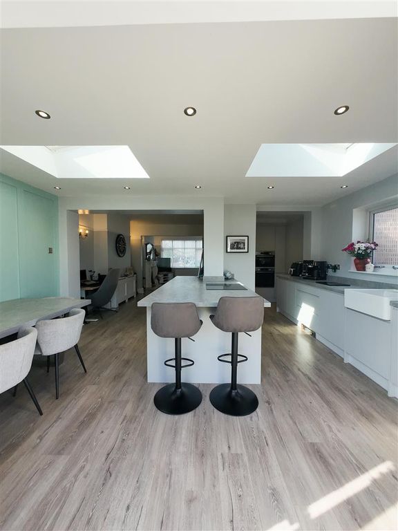 Property photo 2 of 26 Kitchen/Diner