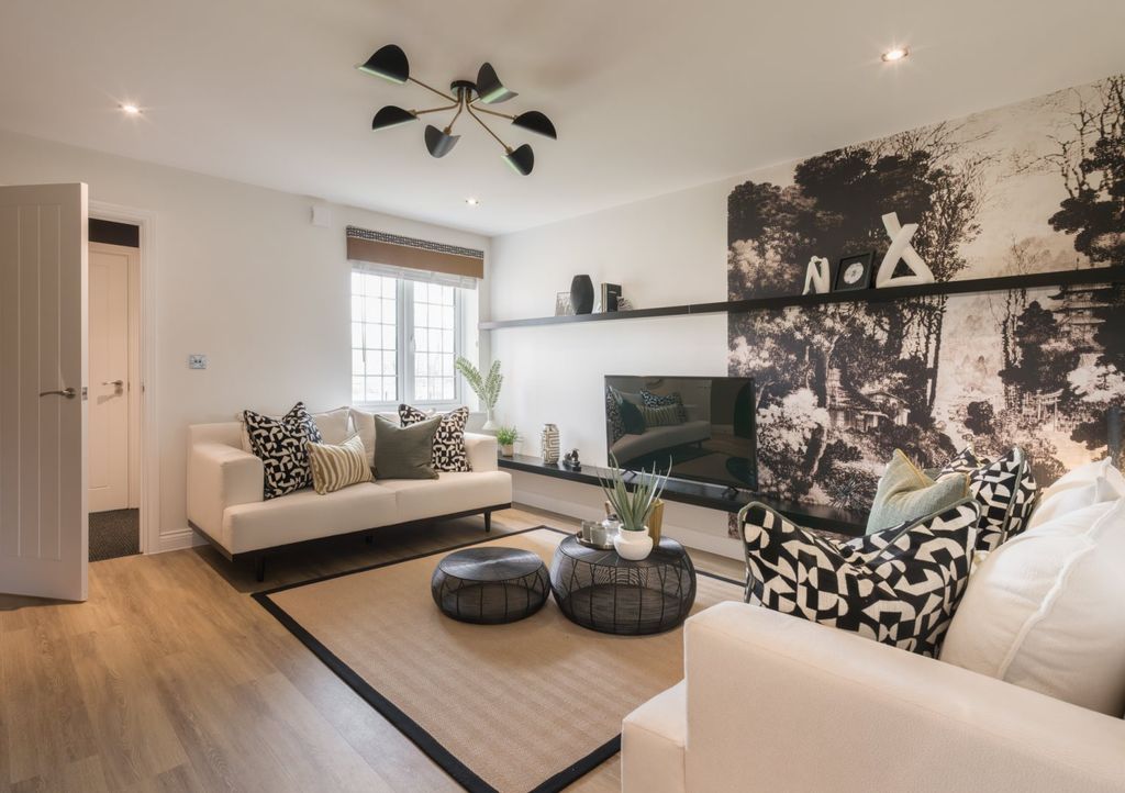 Property photo 2 of 18