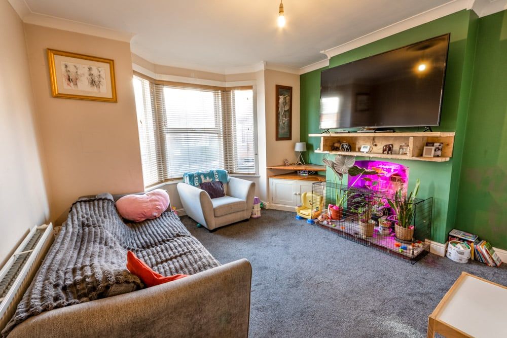 Property photo 2 of 12