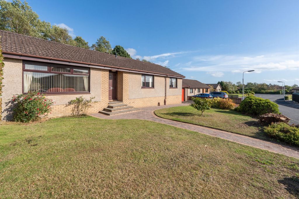 Property photo 1 of 30