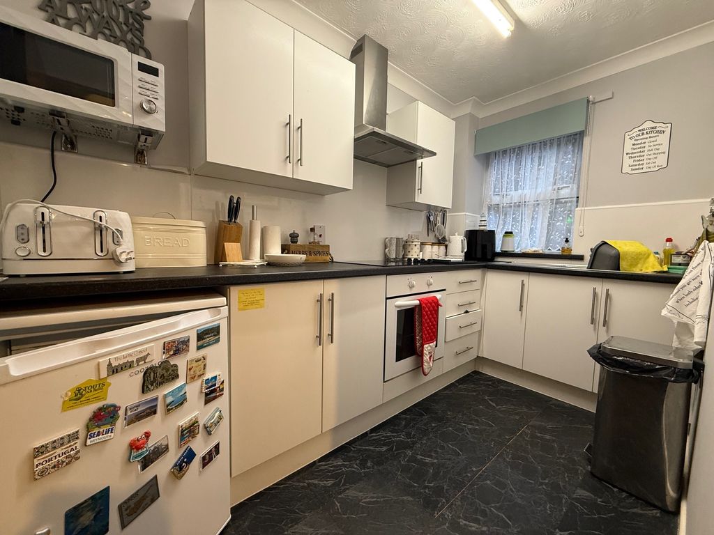 Property photo 3 of 29