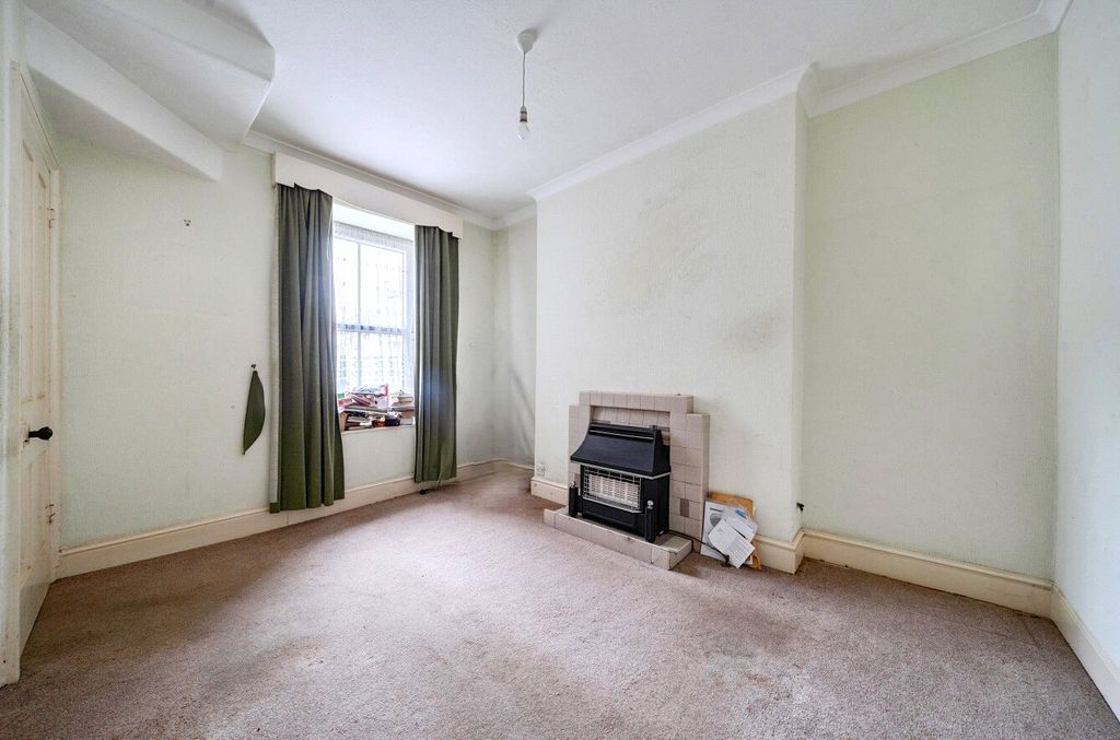 Property photo 3 of 17 Picture No. 25