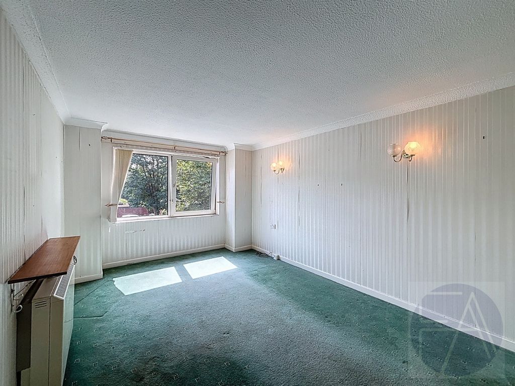 Property photo 2 of 12 4401604