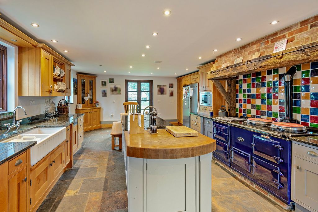 Property photo 2 of 14 Picture No. 09