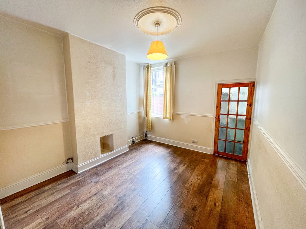Property photo 3 of 12 Dining Room