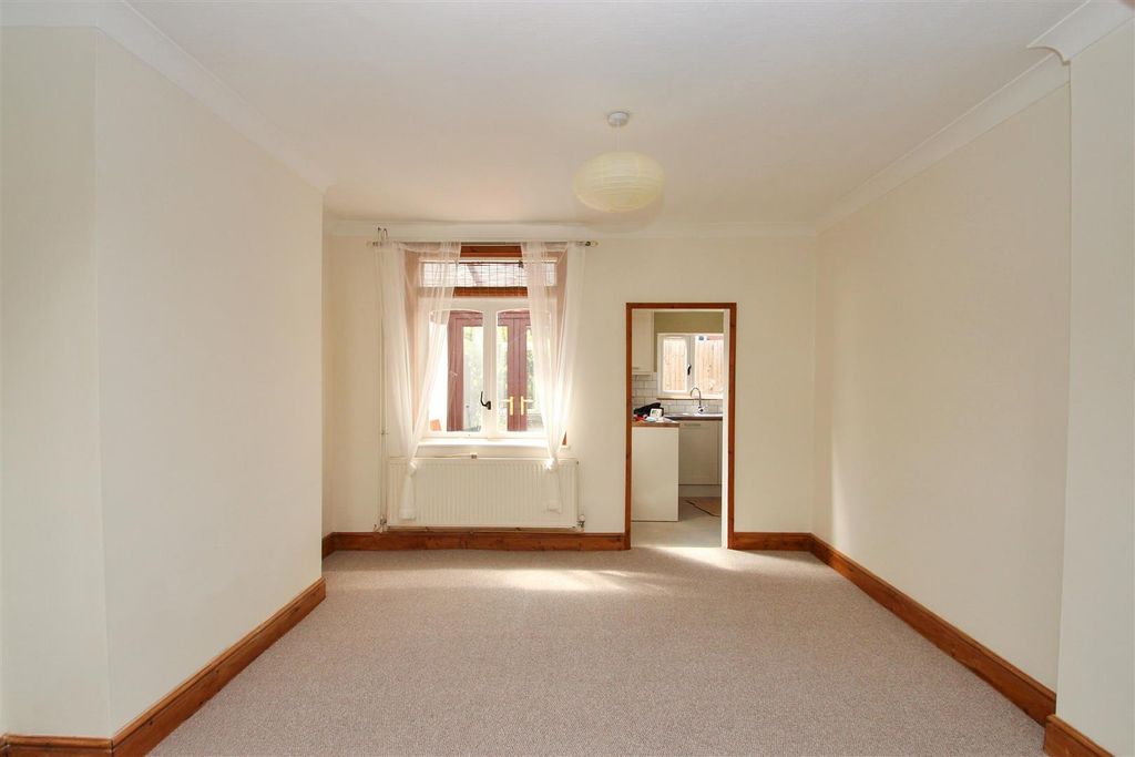 Property photo 3 of 8 Img_0517.Jpg