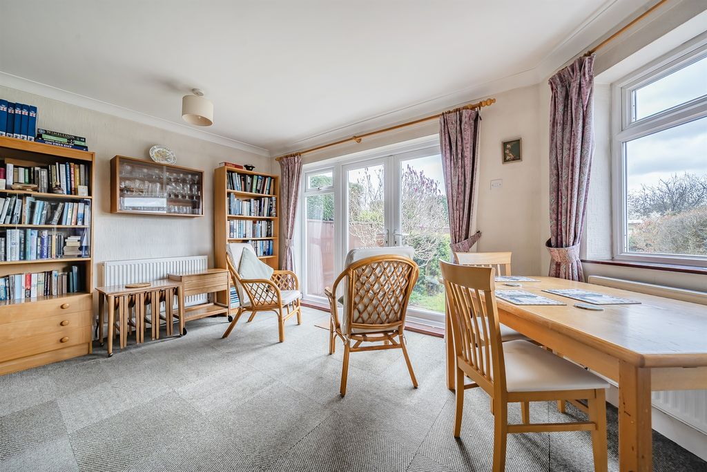 Property photo 2 of 18