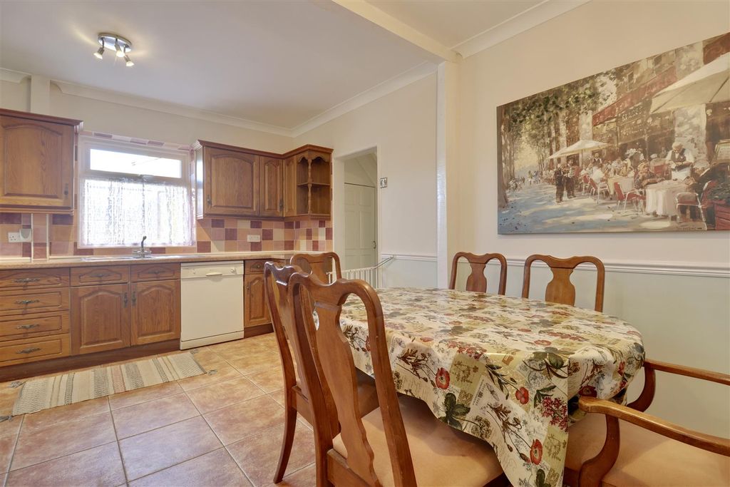 Property photo 3 of 15 Fee785B3-D144-46DC-810F-53007F2C3Bfa_1_201_A.Jpeg