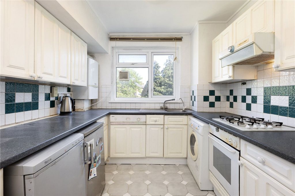 Property photo 3 of 8 Picture No. 04