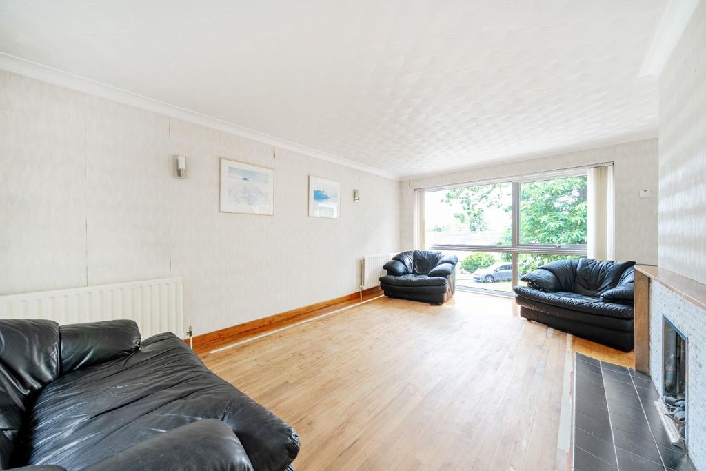 Property photo 2 of 21 1303974-2-684088Ffda5E8.Jpg