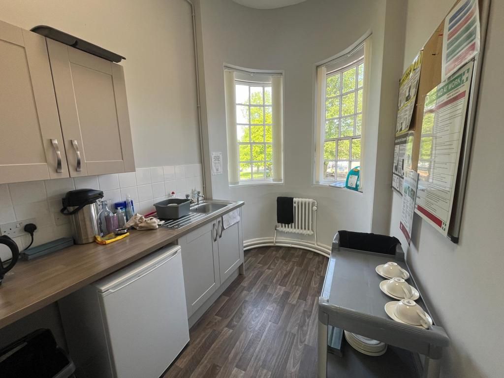 Property photo 3 of 10 Photo 3