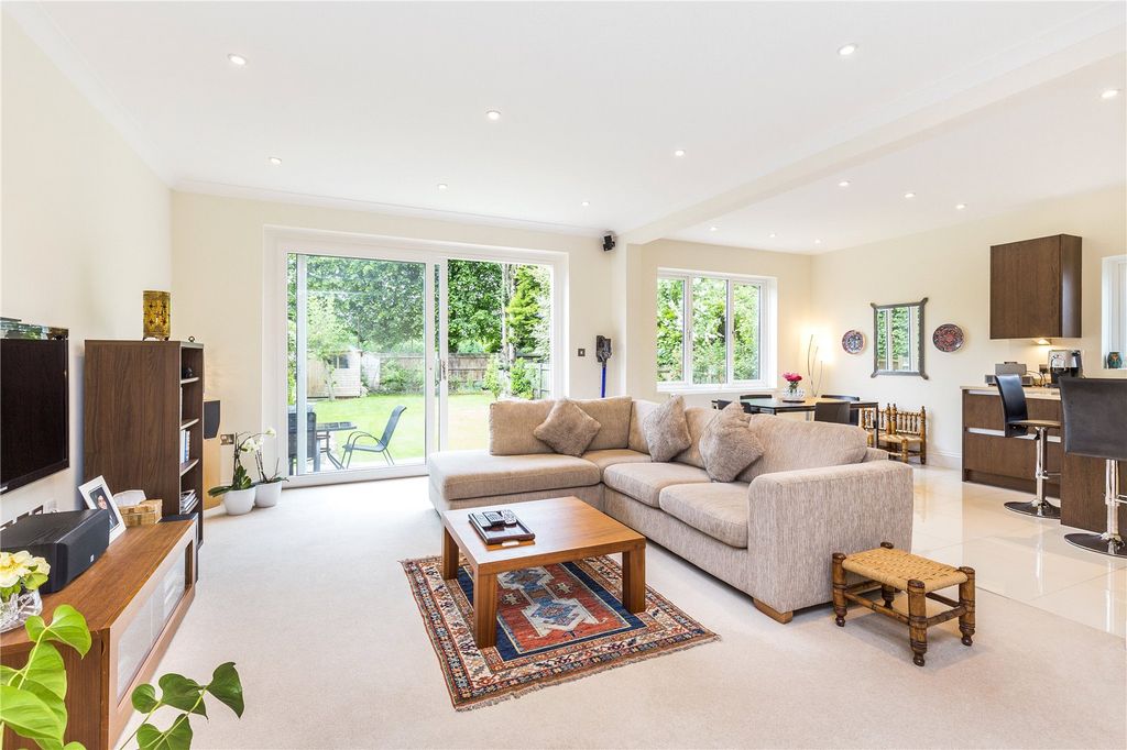 Property photo 3 of 11 Reception Room