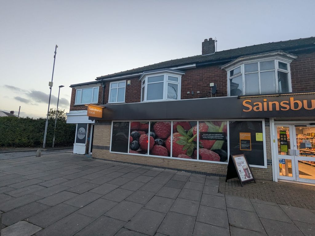 Property photo 3 of 12