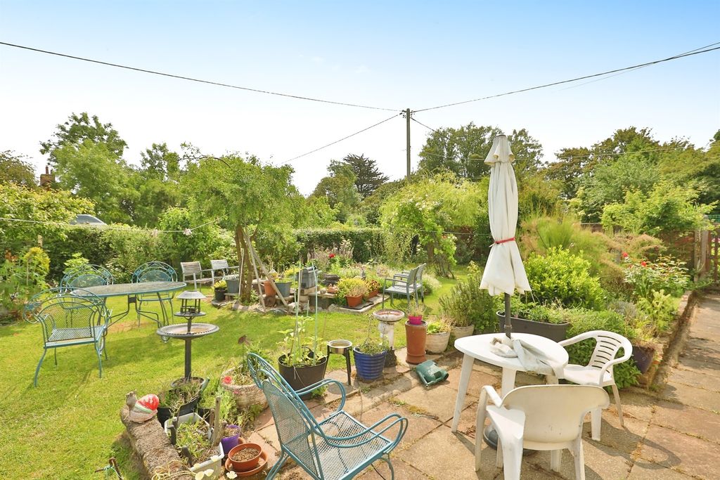 Property photo 3 of 17