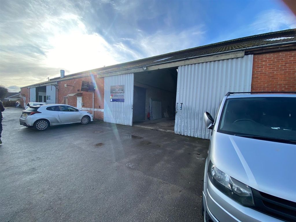 Property photo 1 of 5 External 1.Jpg