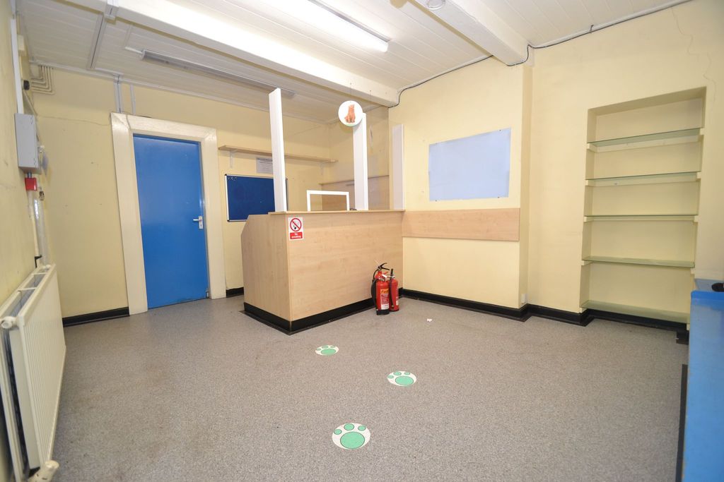 Property photo 2 of 14 Photograph 2