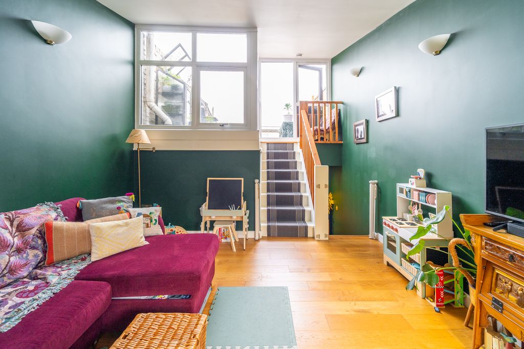 Property photo 2 of 17 Ndb03542