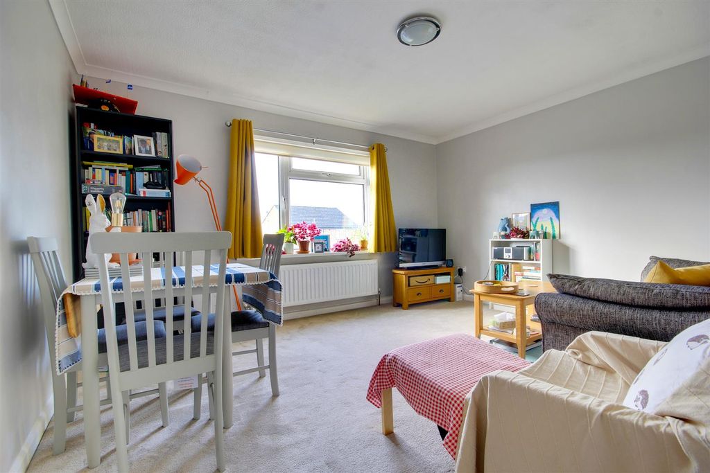 Property photo 2 of 8 Img_3069-Img_3071.Jpg