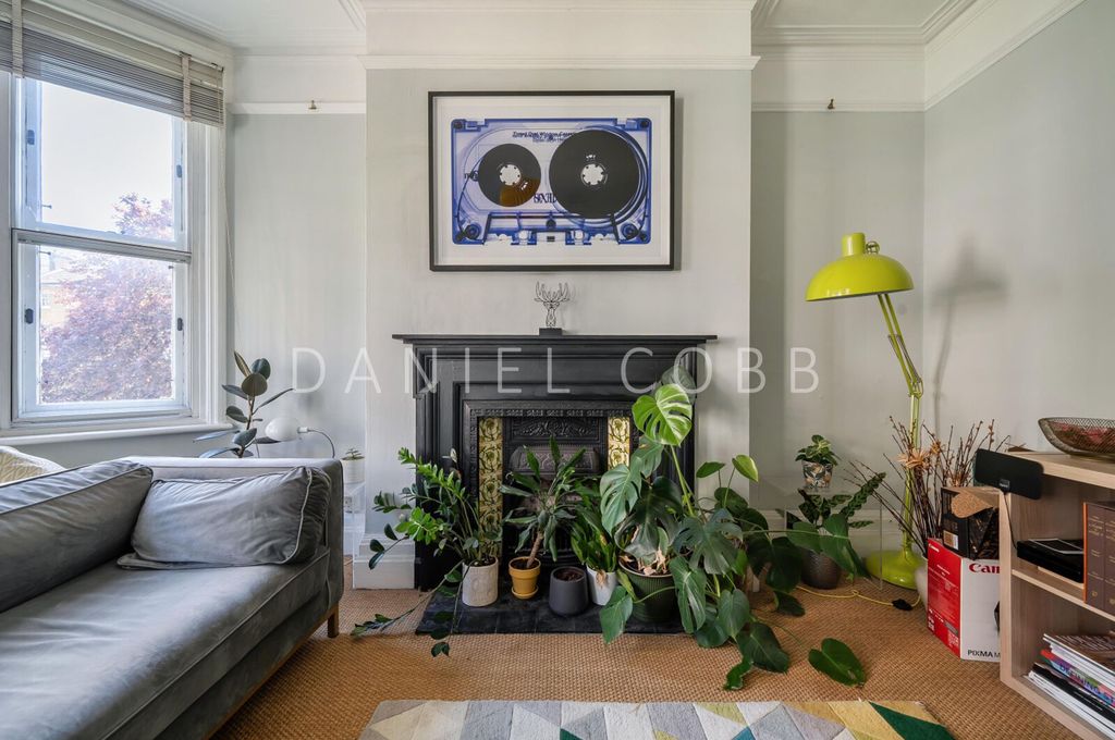 Property photo 3 of 19