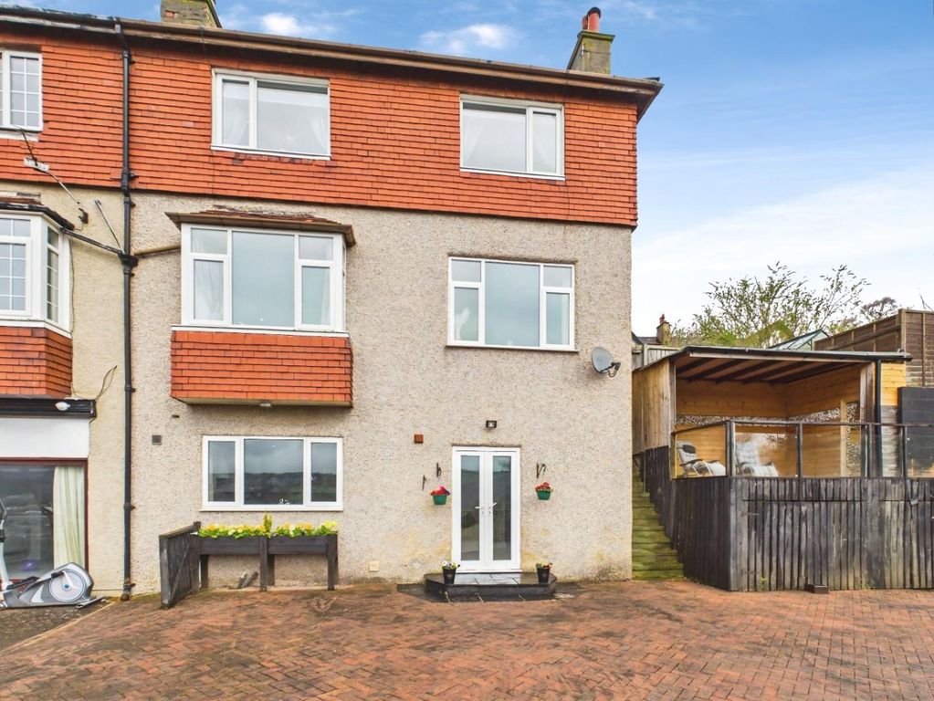 Property photo 2 of 41 Cb1De3Ec-Cam04899G0-Pr0313-Still030.Jpg