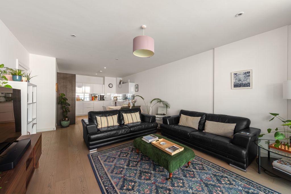 Property photo 1 of 17 094A3884