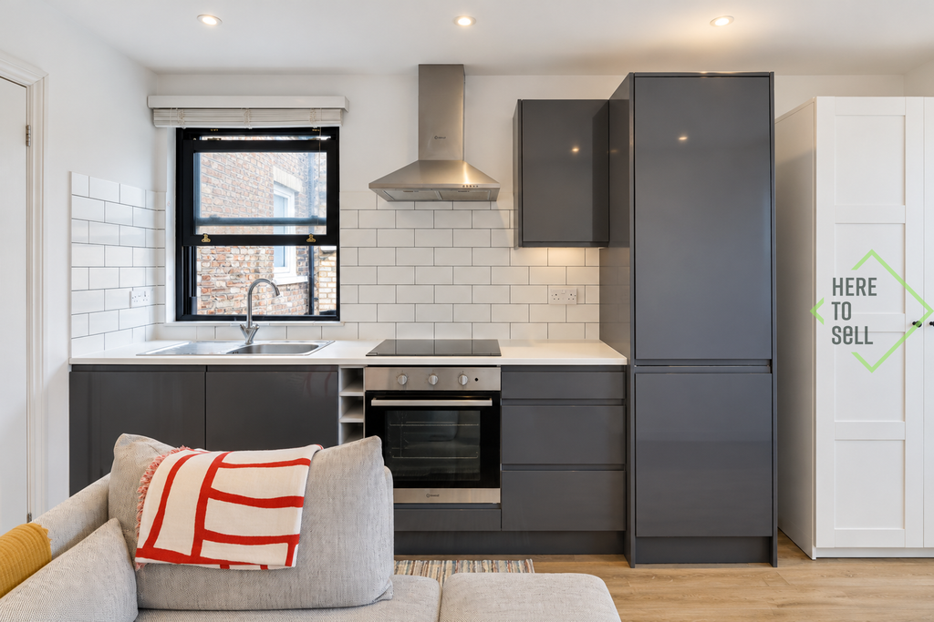 Property photo 2 of 12 Friern Park N12-2
