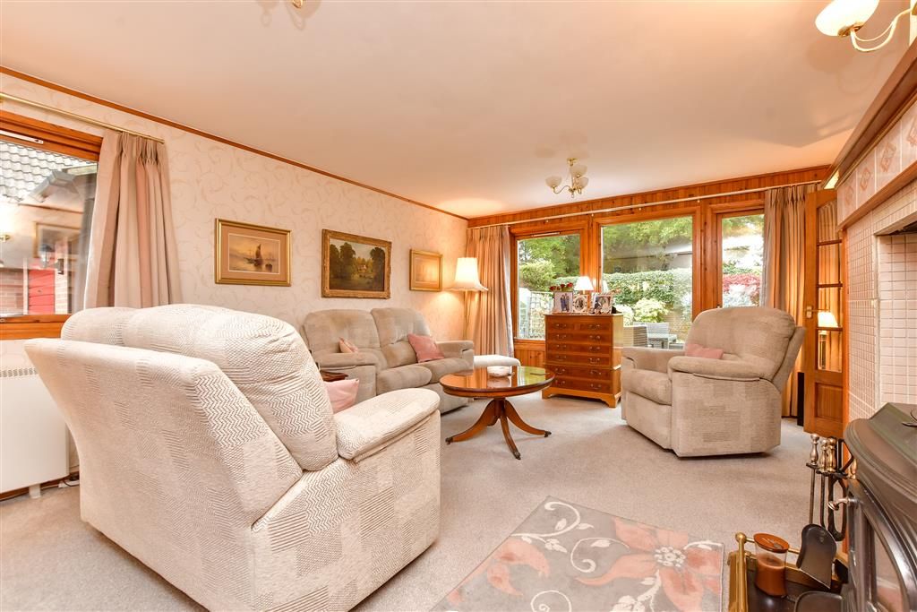 Property photo 2 of 16 Living Room