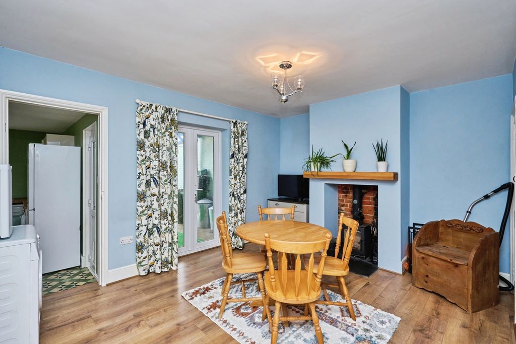 Property photo 2 of 15 Photo