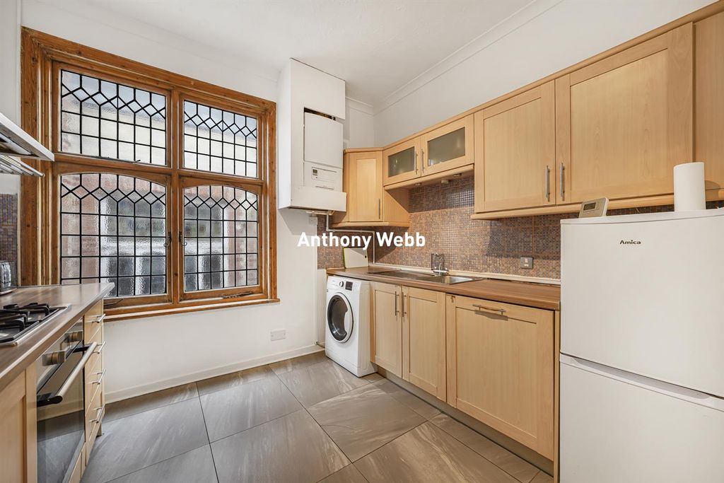 Property photo 2 of 19 Kitchen