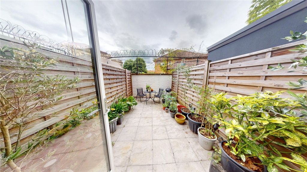 Property photo 3 of 6 Picture No. 03