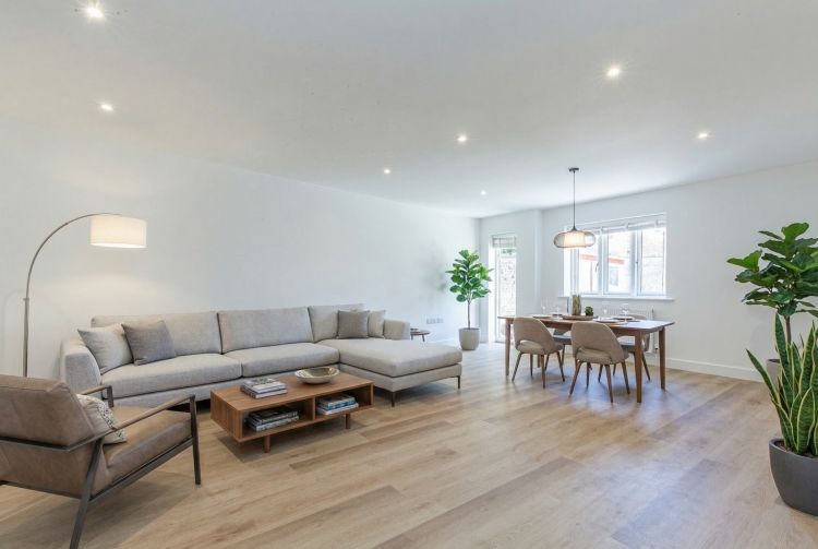 Property photo 2 of 7 321077