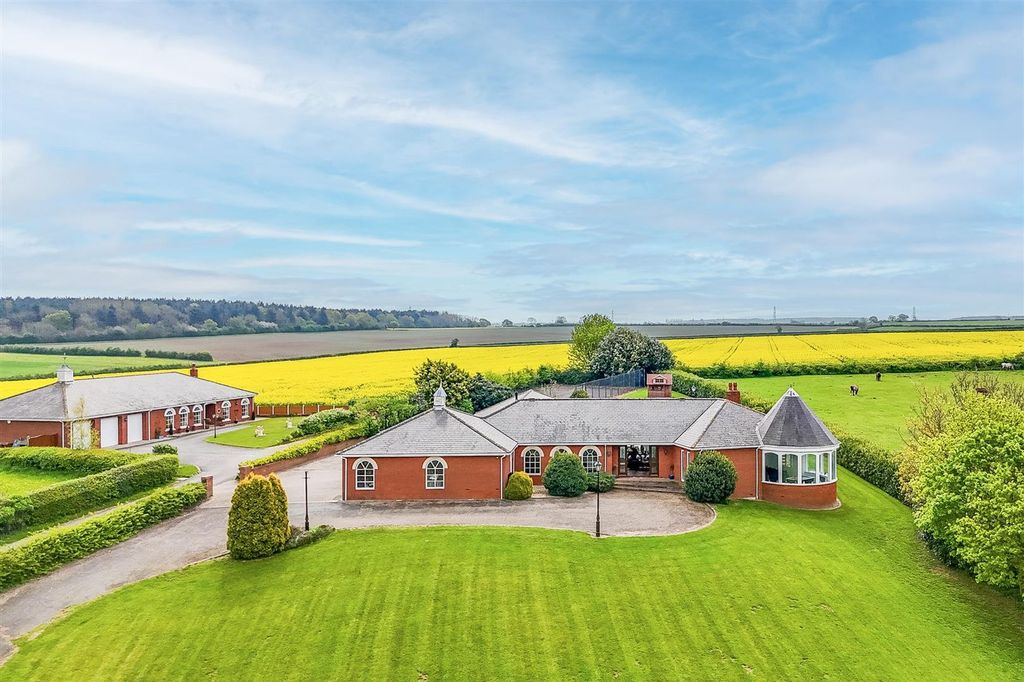 Property photo 1 of 37