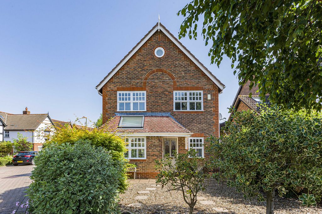 Property photo 1 of 33