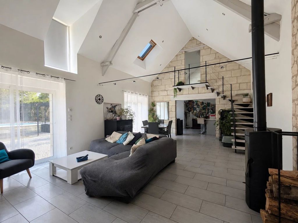 Property photo 1 of 17 Varennes – A Family Home Where Space Truly Matters