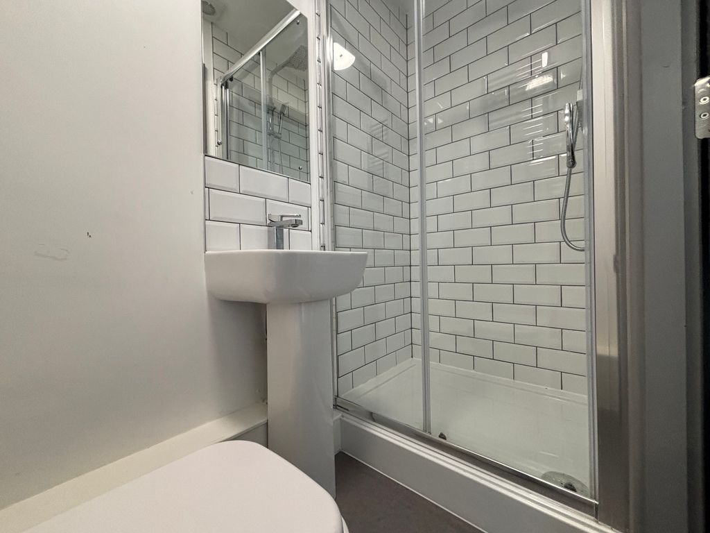 Property photo 3 of 3