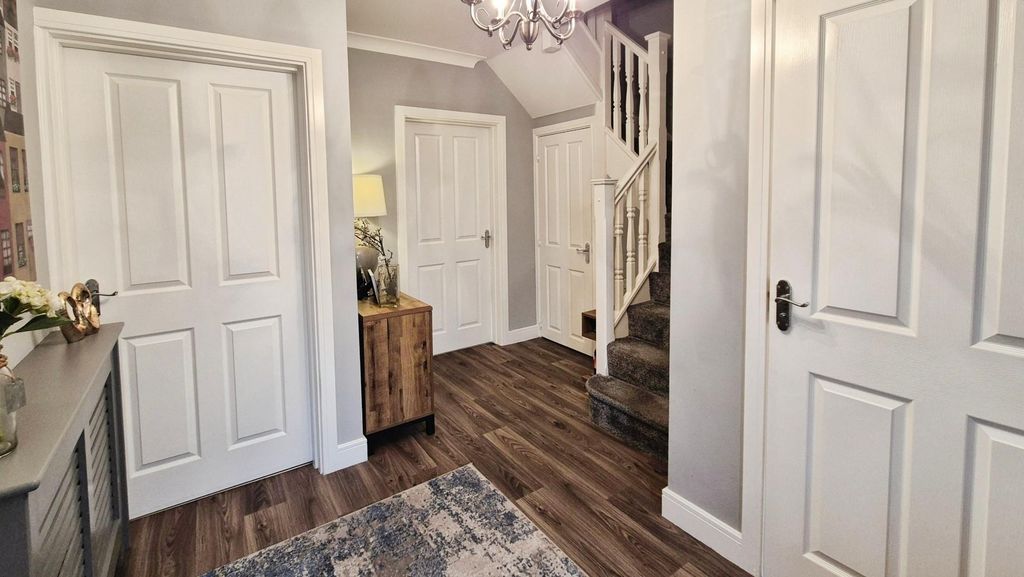 Property photo 2 of 31 Hall