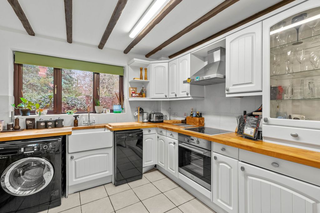 Property photo 3 of 13