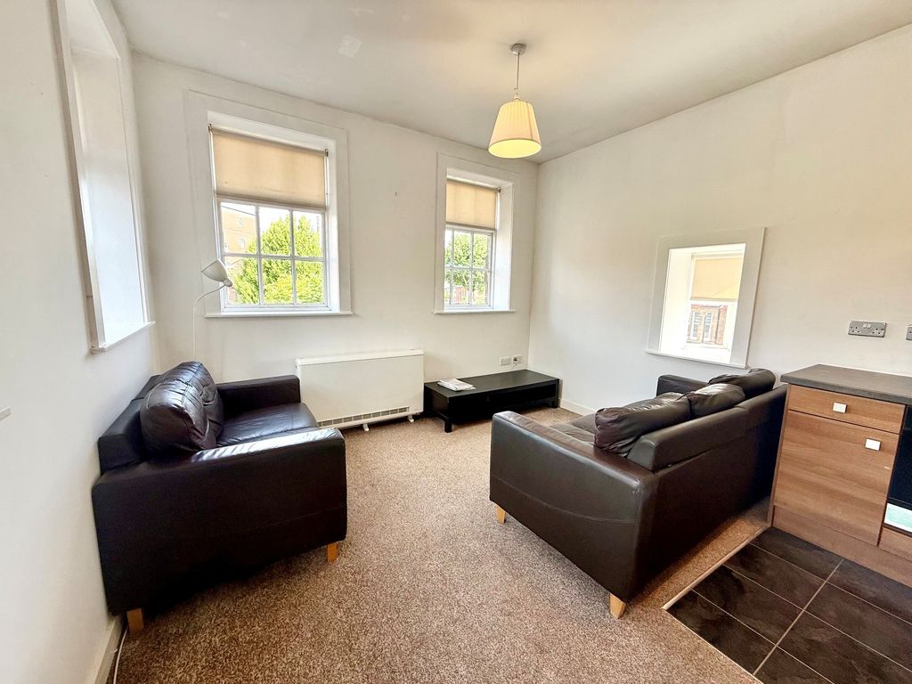 Property photo 2 of 6