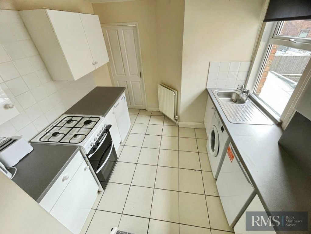 Property photo 2 of 10 Photo 6