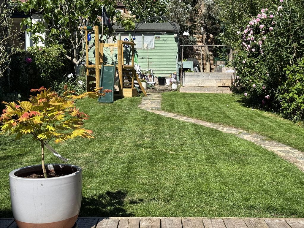 Property photo 3 of 21 Picture No. 39