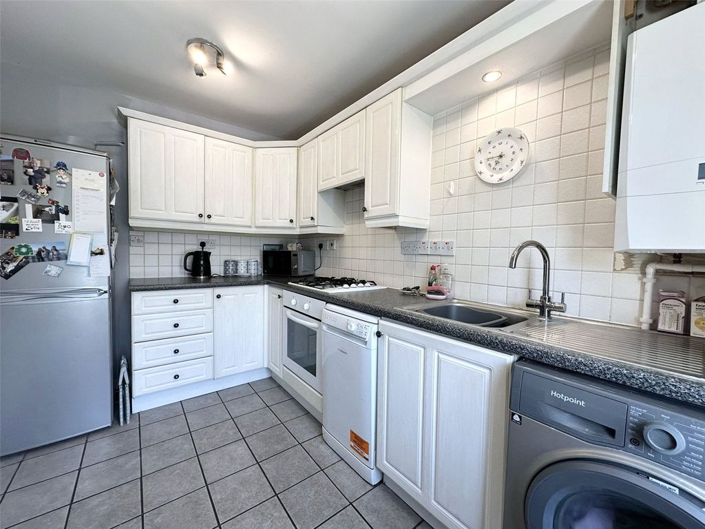 Property photo 2 of 16 Picture No. 25