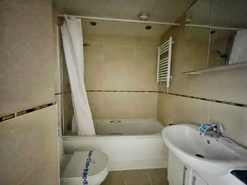 Property photo 2 of 10 Pbox-Img.Jpg
