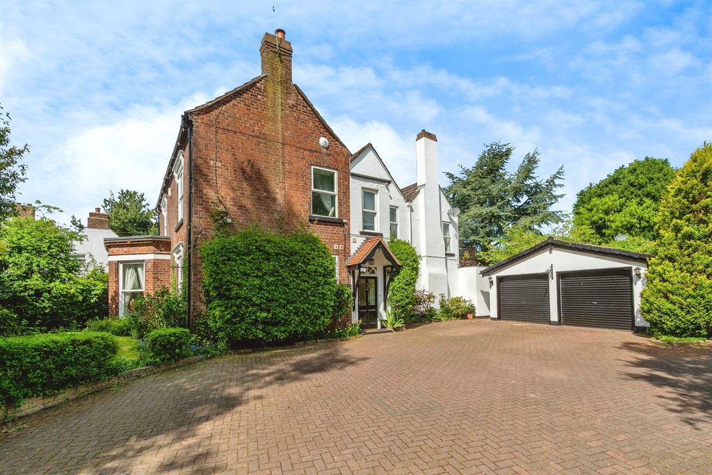 Property photo 1 of 22