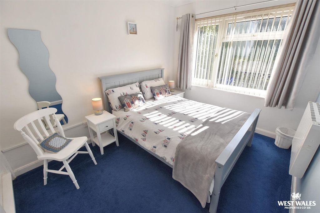 Property photo 3 of 11 3 (44).Jpg
