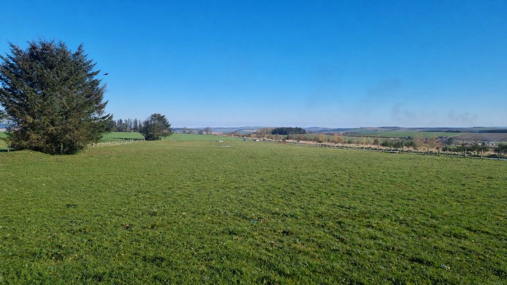 Property photo 2 of 27 Field