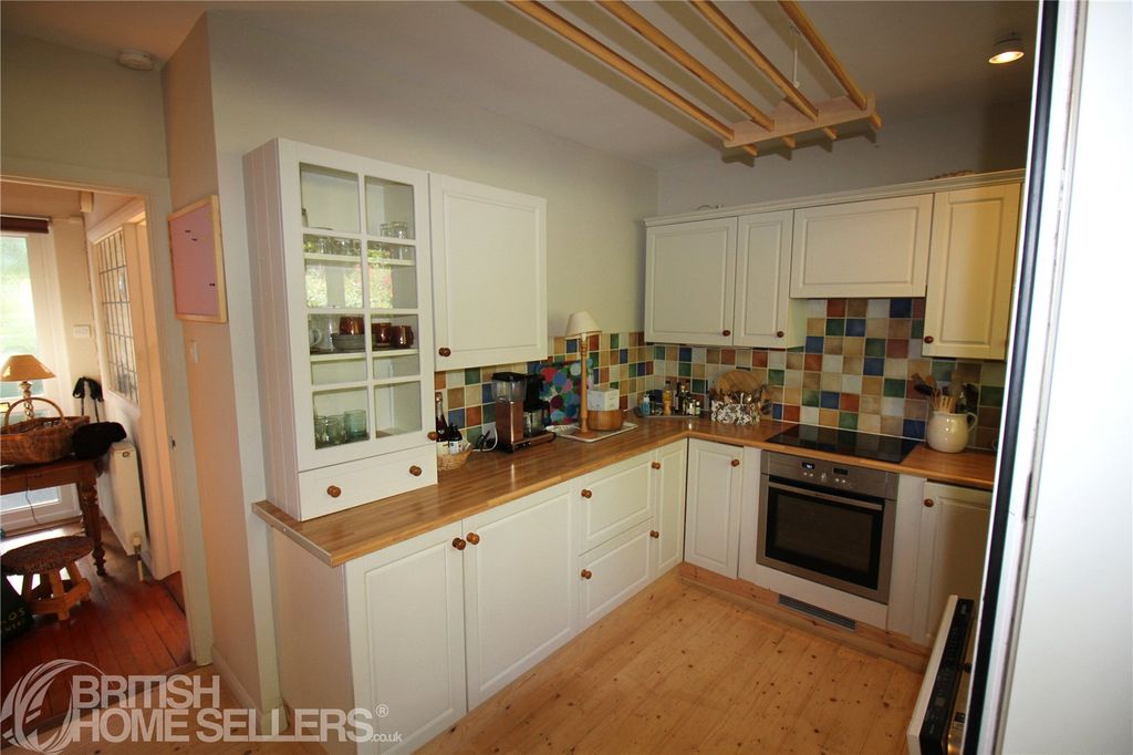 Property photo 3 of 28 Picture No. 08