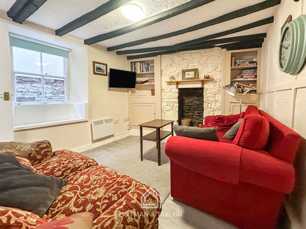 Property photo 3 of 13