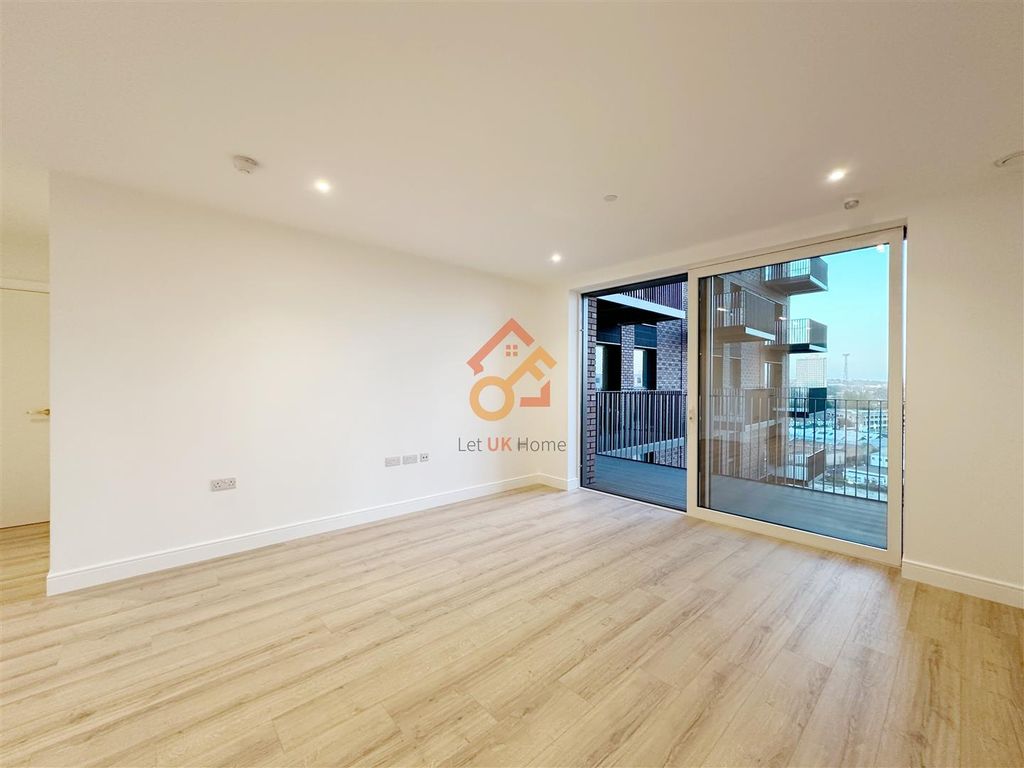 Property photo 3 of 37 ????_2025-11-19_105946_611.Jpg