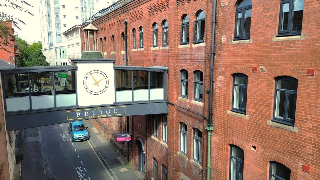 Property photo 3 of 20